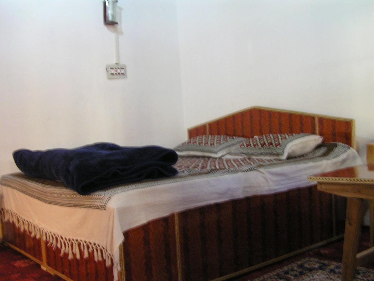 Howrah Guest House Srīnagar 외부 사진