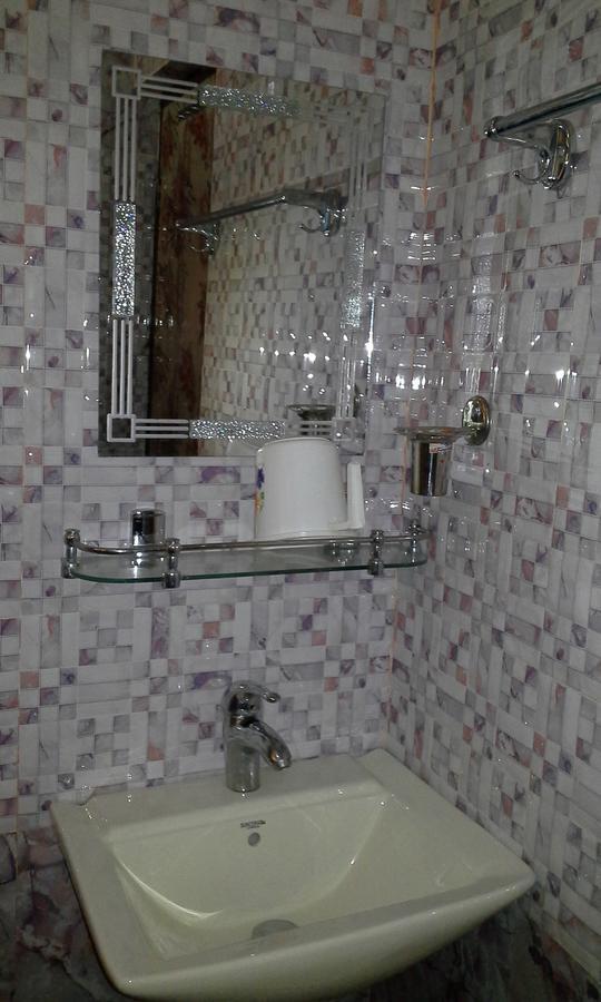 Howrah Guest House Srīnagar 외부 사진