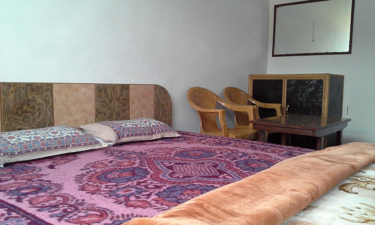 Howrah Guest House Srīnagar 외부 사진