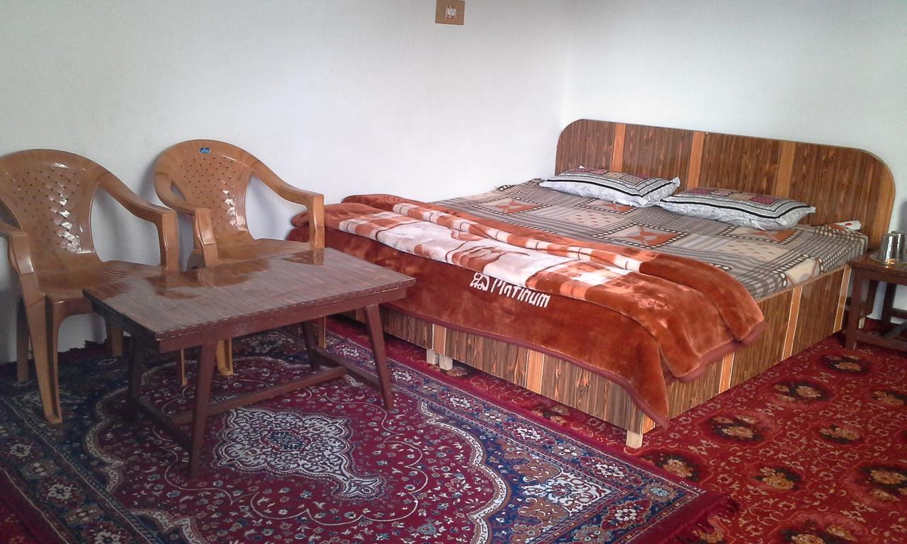 Howrah Guest House Srīnagar 외부 사진