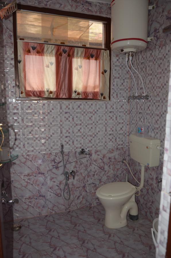 Howrah Guest House Srīnagar 외부 사진