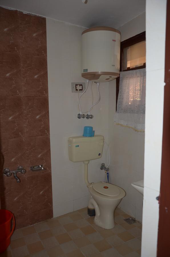 Howrah Guest House Srīnagar 외부 사진