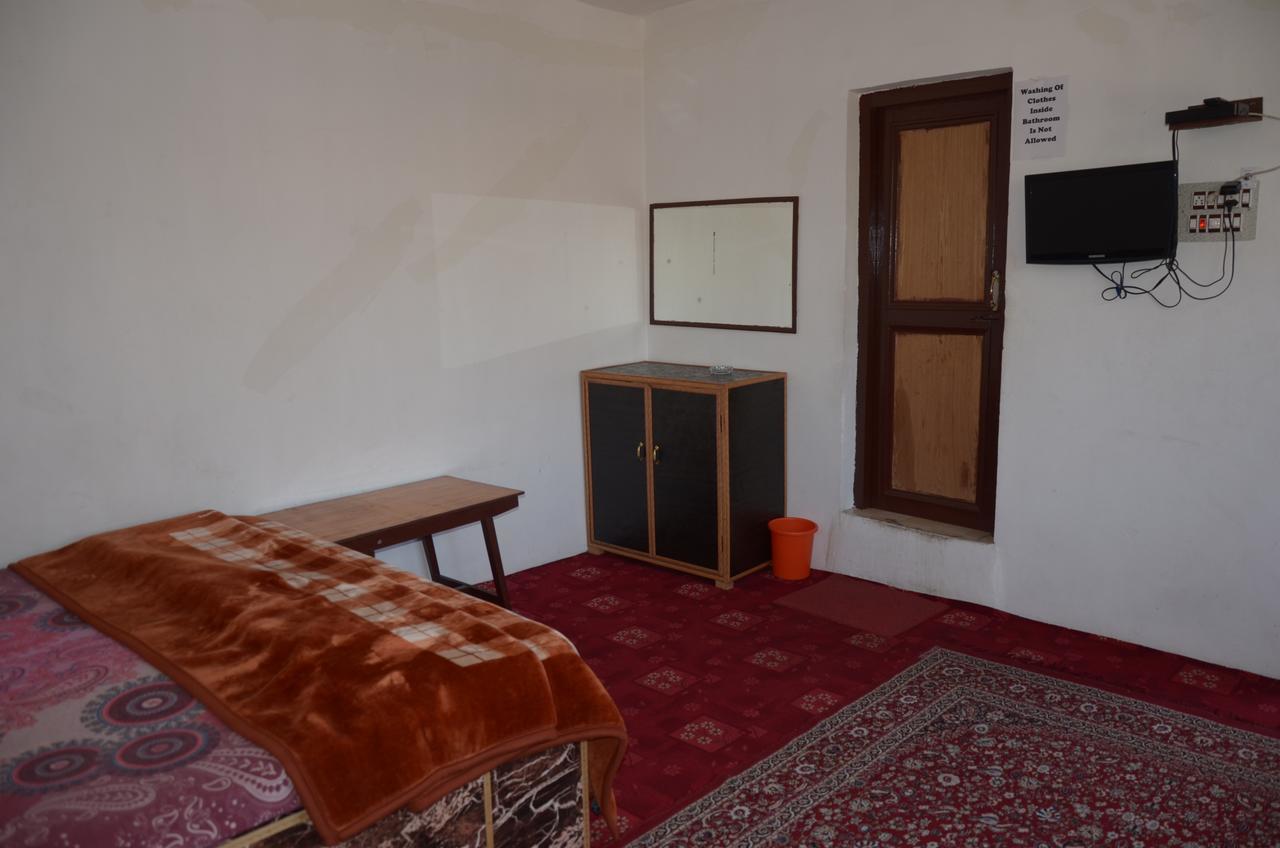 Howrah Guest House Srīnagar 외부 사진