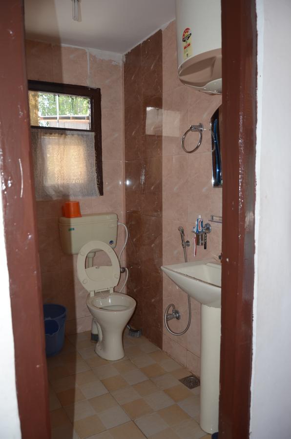 Howrah Guest House Srīnagar 외부 사진